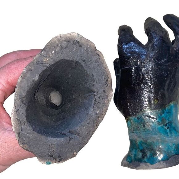 Life-Sized Hands Ceramic Sculpture Set- Morbid Surrealism- Gothic Vamp Decor- Bl - Picture 10 of 11